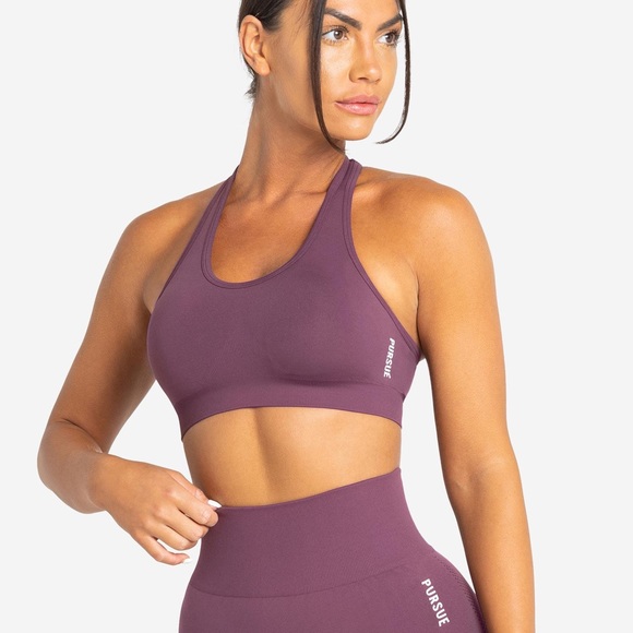 LAST CHANCE | Plum Move Seamless Sports Bra - Picture 2 of 9